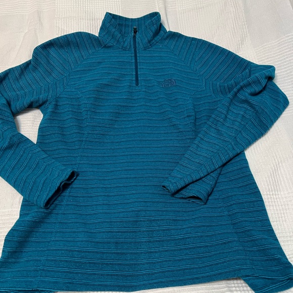 EUC - Women’s The North Face 1/4 zip fleece top - Medium Turquoise Blue - Picture 1 of 3